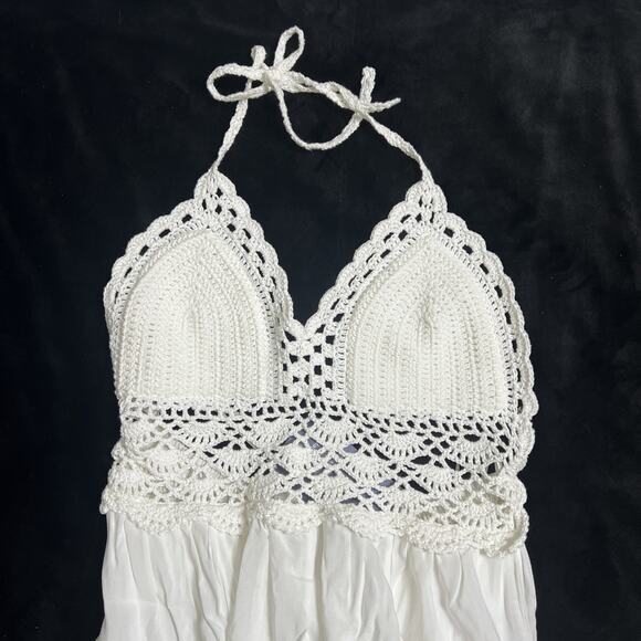 LILBETTER NWT White Beach Crochet Backless Boho Halter Maxi Long Dress Small - Picture 1 of 10
